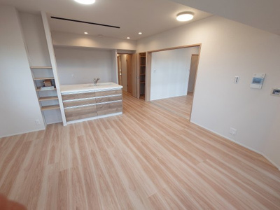 【居間・リビング】 | ドゥ・マテール穴生（C-22）