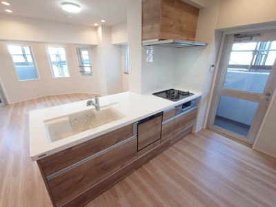 【キッチン】 | ドゥ・マテール穴生（C-22）