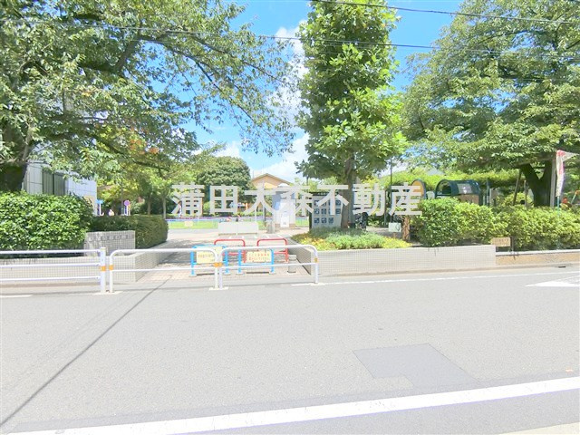 HY's diletto(ハイズディレットの周辺|建物前は公園！