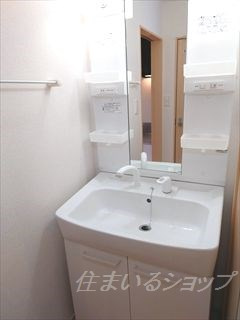 ダンケ　シェーン　Ａ棟の洗面所|シャンプードレッサー