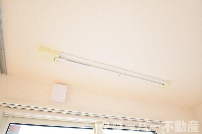 フォンテーヌ金倉 B棟の内装|室内物干し