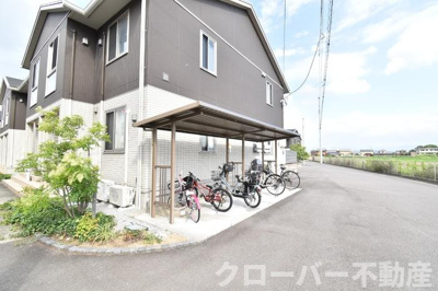 【その他共用部分】 | フォンテーヌ金倉 B棟 | 駐輪場