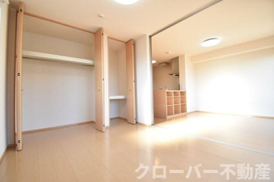 【洋室】 | フォンテーヌ金倉 B棟 | 洋室５．７帖～ＬＤＫ１０．５帖