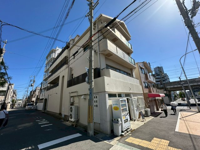ベルエアー弓ノ木の外観
