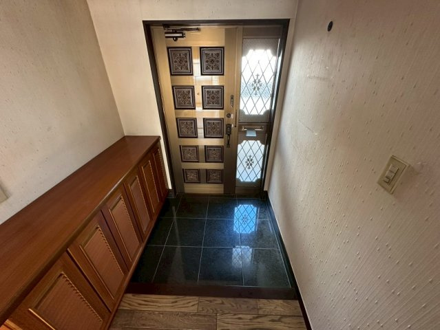 ベルエアー弓ノ木の玄関