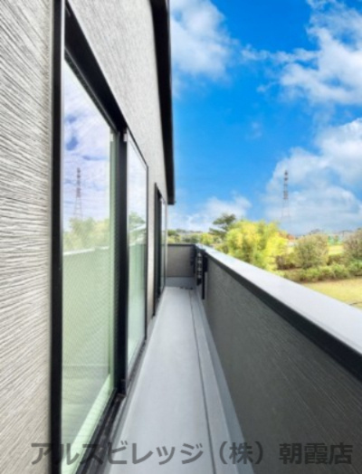 新築/朝霞市根岸台７丁目第２期　全５棟のバルコニー|開放的で明るい空間を演出してくれるバルコニーです