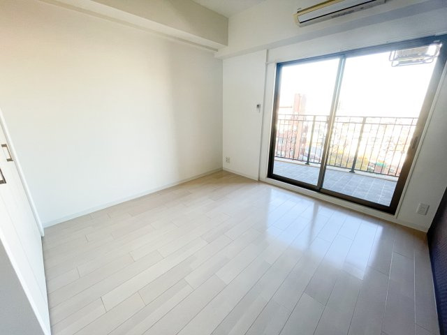 Luxe田辺の居間・リビング