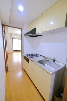 【キッチン】 | ボン　クラージュ | キッチンでお料理をお楽しみください