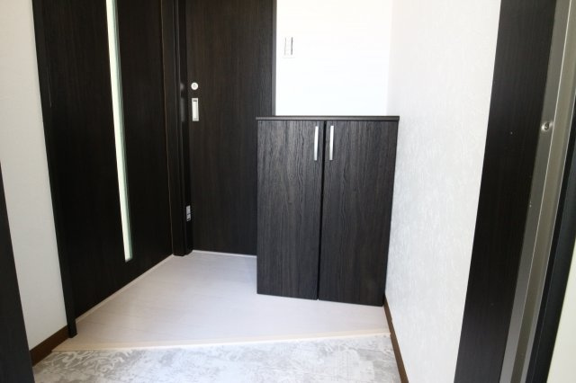 ALEGRIA垂水霞ヶ丘の玄関