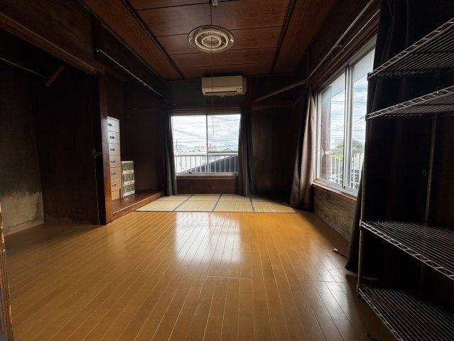 鴨川市　中古戸建の洋室