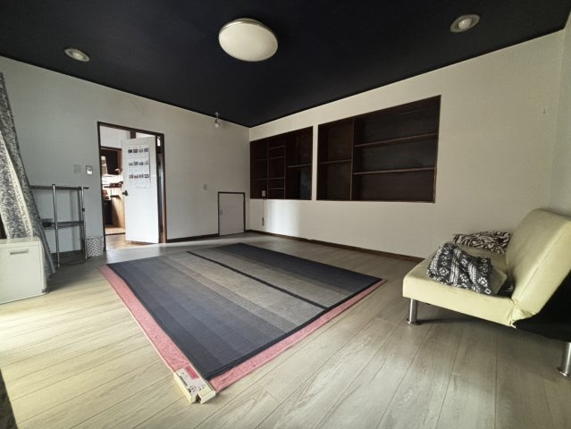 鴨川市　中古戸建の洋室