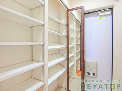 【玄関】 | RIVO浅間町 | 玄関シューズボックス（同仕様写真）