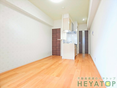 【居間・リビング】 | RIVO浅間町 | 洋室９.５帖（同仕様写真）