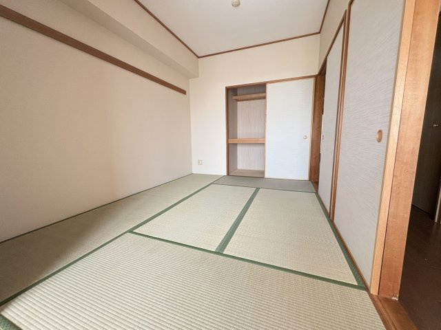 グランプレステージ明石魚住の和室