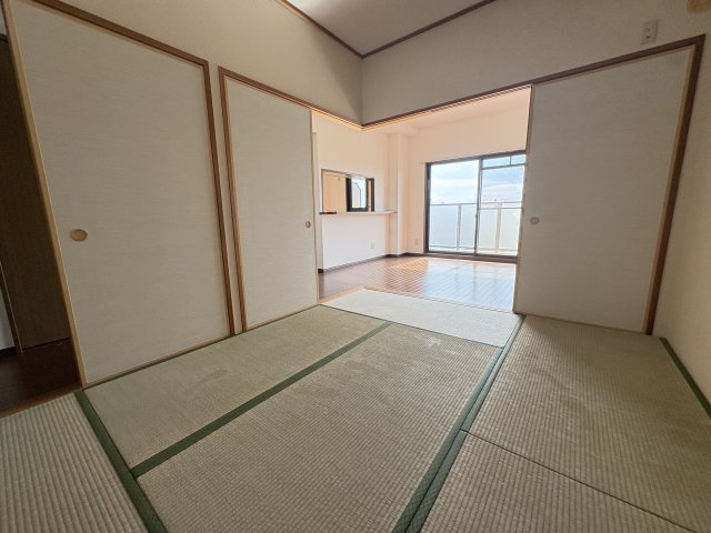 グランプレステージ明石魚住の和室