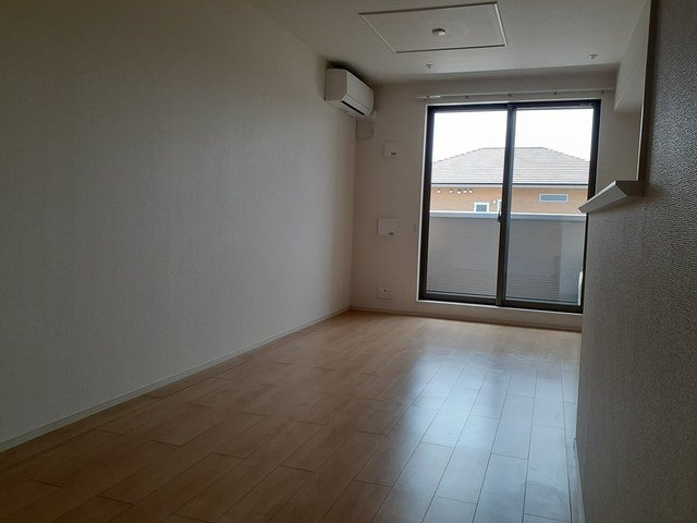 ホワイト　ノバ　Ⅰの居間・リビング