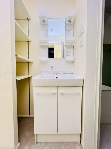 ＨＣフラッツ須磨天神の洗面所