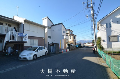 【前面道路含む現地写真】 | 海老名市上今泉3丁目　新築戸建て　全1棟【仲介手数料無料】