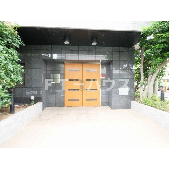 船橋市湊町１丁目の賃貸マンションのエントランス