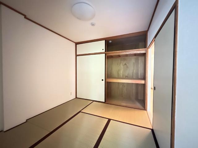 スカイヒルズ新道出の内装|和室