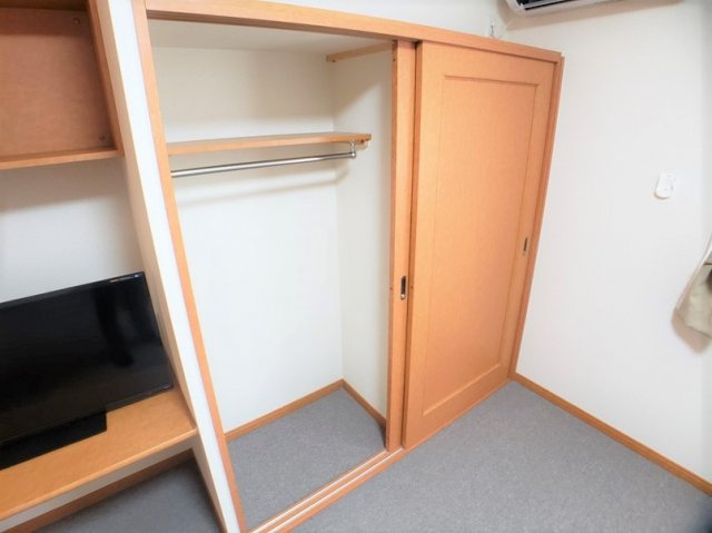 レオパレスグランドゥール太田の内装|豊富な収納スペース