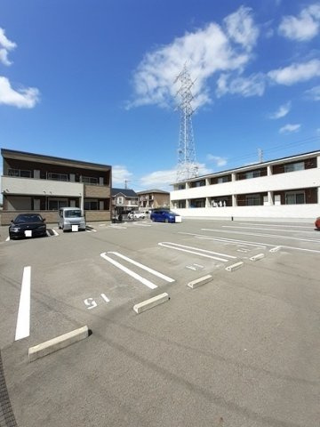 サンビレッジ　Ｆの駐車場