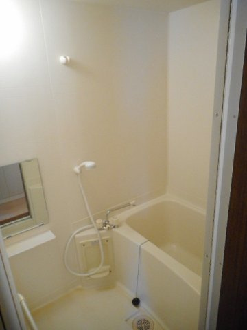 アンソレイユＴＮの浴室