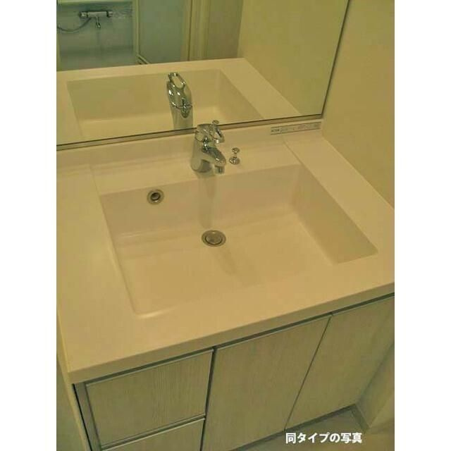 コンフォリア東池袋ＥＡＳＴの洗面所