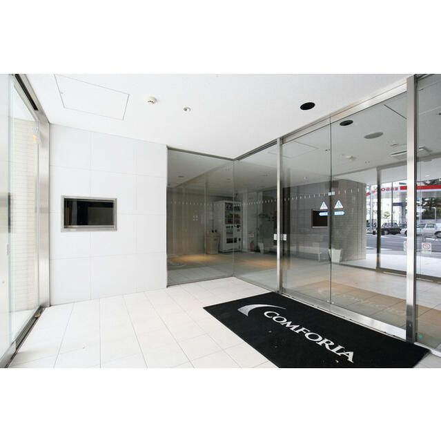 コンフォリア東池袋ＥＡＳＴのエントランス