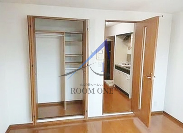 ラ・ビエ・ベルの居間・リビング|洋室のお部屋です。