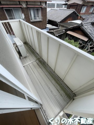 【バルコニー】 | 朝日ハイツＢ | バルコニーからの眺めを楽しみながら食事をしませんか