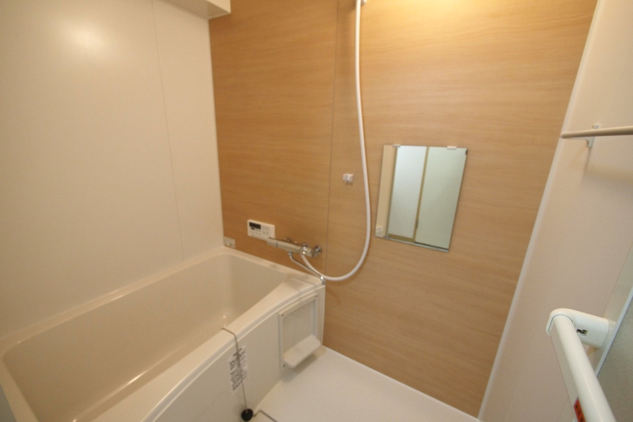 ライオンズマンション栄第３の浴室|お風呂で日々の疲れを落としましょう