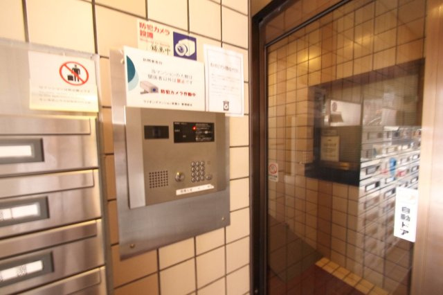 ライオンズマンション栄第３のエントランス|毎日通るエントランスはこのようになっています