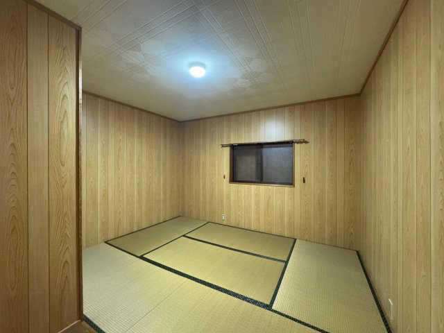 【和室】 | 御所市中央通り2丁目　中古戸建 | ２階和室♪