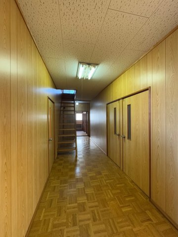 【内装】 | 御所市中央通り2丁目　中古戸建 | ２階廊下♪