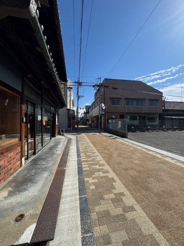 【外観】 | 御所市中央通り2丁目　中古戸建 | 物件横に貸駐車場あります!(^^)!