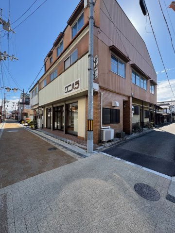 【外観】 | 御所市中央通り2丁目　中古戸建 | ★JR和歌山線『御所』駅徒歩６分♪　近鉄御所駅徒歩７分と駅近便利な立地♪