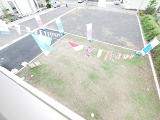 【展望】 | 甲府市上曽根町 新築全2棟 2号棟 敷地70坪 中道北小学区 | バルコニーからお庭を望む