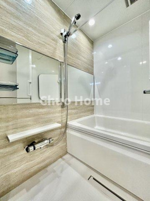 【浴室】 | 東陽町ガーデニアA棟 | 【バスルーム】暖房換気乾燥機付きシステムバスルーム。暖房・冷風・換気・乾燥など、毎日を快適に過ごせるうれしい機能が揃っています。雨の日の洗濯物も安心です。