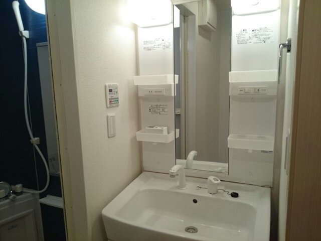 ラルカンシエルの洗面所|スペースが確保できる洗面所です