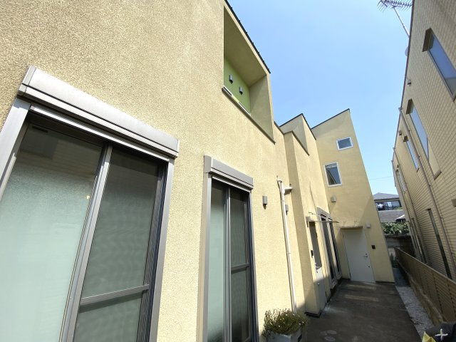 ラーリオ経堂の外観