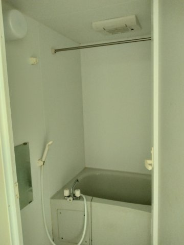 ラーリオ経堂の浴室