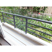 バルコニーからの眺めを楽しみながら食事をしませんか