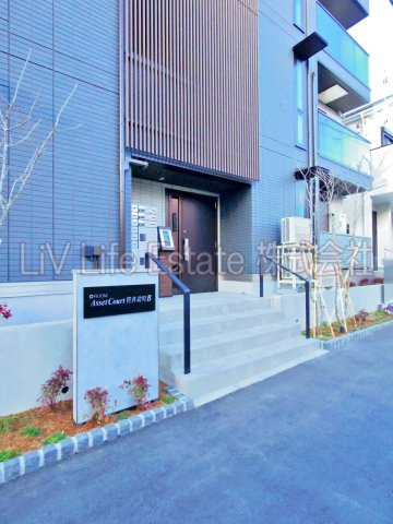 アセットコート貫井北町Bのエントランス