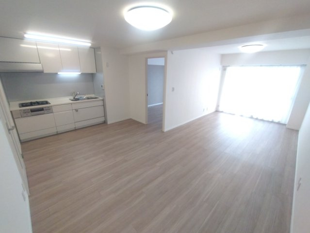 綾瀬グランドハイツの居間・リビング