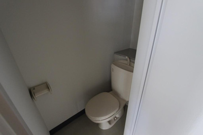 【トイレ】 | 第二ショーケービル