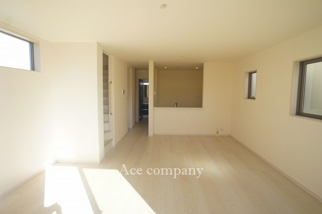 【居間・リビング】 | 東大阪市永和3丁目　【1号棟/全2棟】 | 【LDK：広々約19.7帖！】