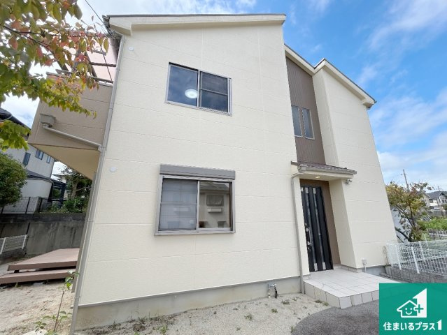 川辺郡猪名川町白金　中古一戸建ての外観|周辺は落ち着いた街並みの住宅地！子育てがしやすい住環境です！気になることがありましたら、お気軽にお問い合わせください！
