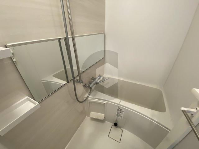 グランカーサ高井田の浴室