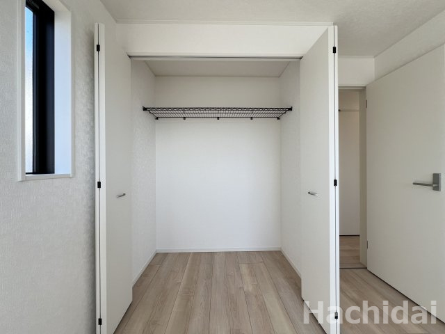 高浜市小池町第4　新築住宅＜2号棟＞の収納|中6.0帖洋室クローゼット